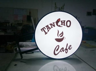 Thiết Kế Bảng Hiệu Mica Hút Nổi Đẹp