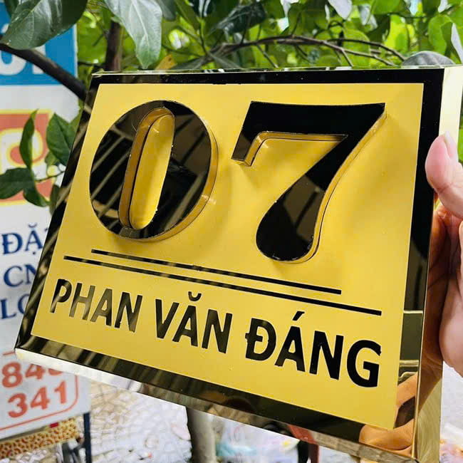 Mẫu Chữ Nổi Inox Vàng Năm 2026