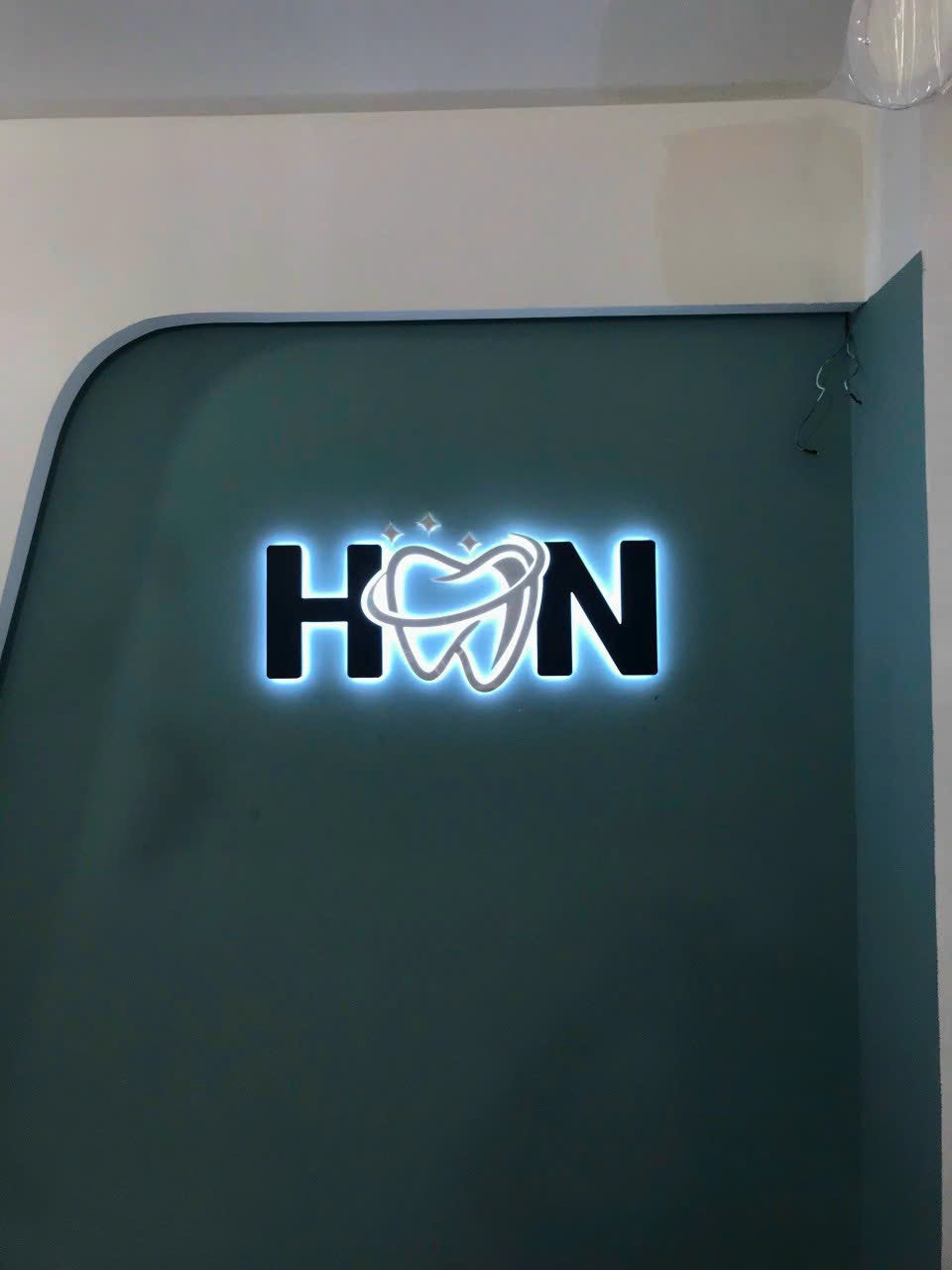 Thiết Kế Bảng Hiệu Chữ Nổi Đèn LED