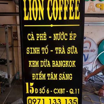 Thiết Kế Biển Quảng Cáo Hộp Đèn Mica Đẹp