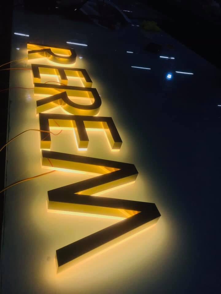 Biển LED Hắt Chân Đẹp