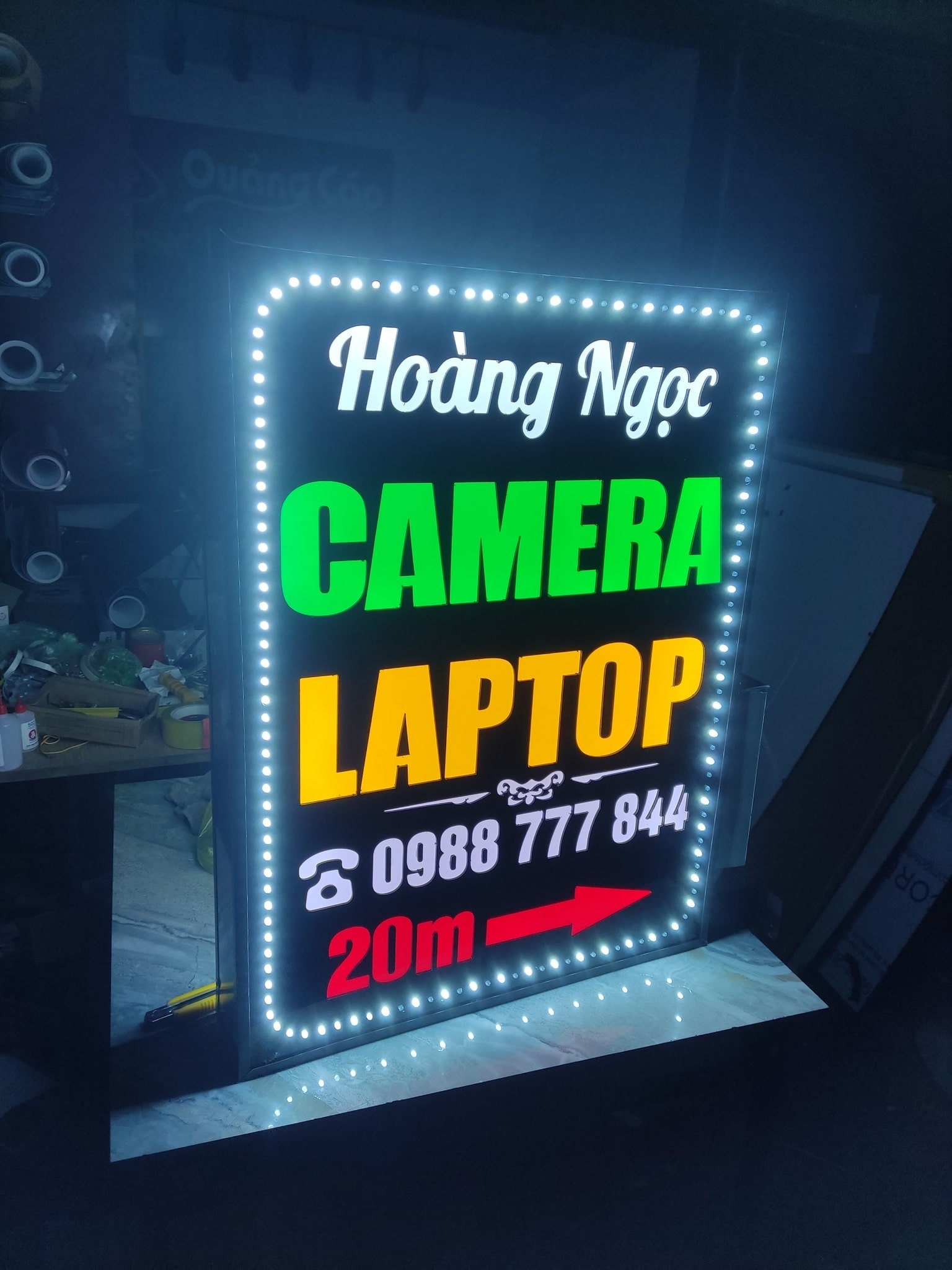 Thi Công Bảng Hiệu LED Vẫy Đẹp