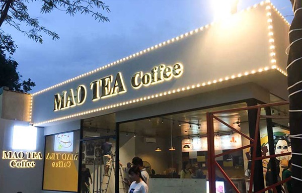 Mẫu Chữ Nổi Mica Hắt Sáng Chân Đẹp