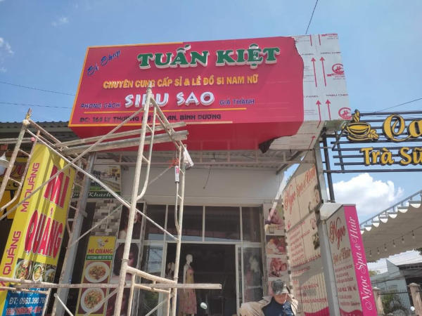 Thi Công Bảng Hiệu Chữ Nổi Đèn LED