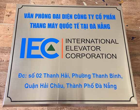 Thiết Kế Bảng Hiệu Chữ Nổi Inox Vàng Xước Đẹp