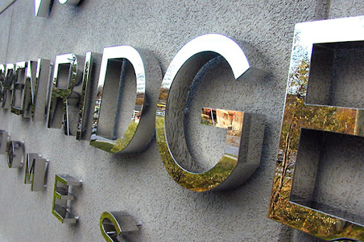 Thi Công Bảng Hiệu Chữ Nổi Inox Đẹp