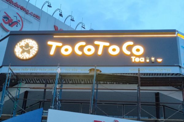 Thiết Kế Bảng Hiệu Quảng Cáo Chữ Nổi Inox Vàng Sang Trọng