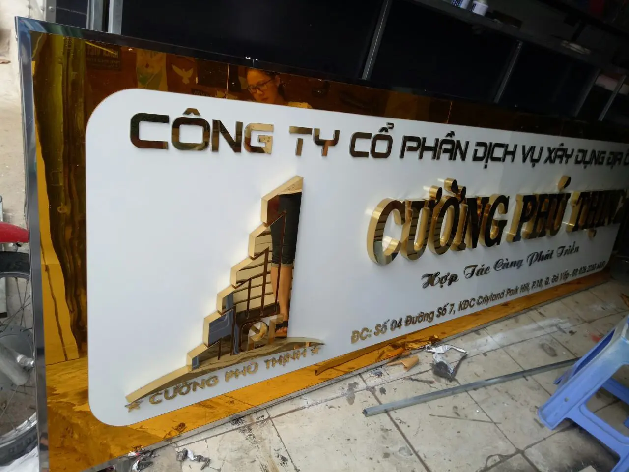 Mẫu Chữ Nổi Inox Vàng Năm 2026