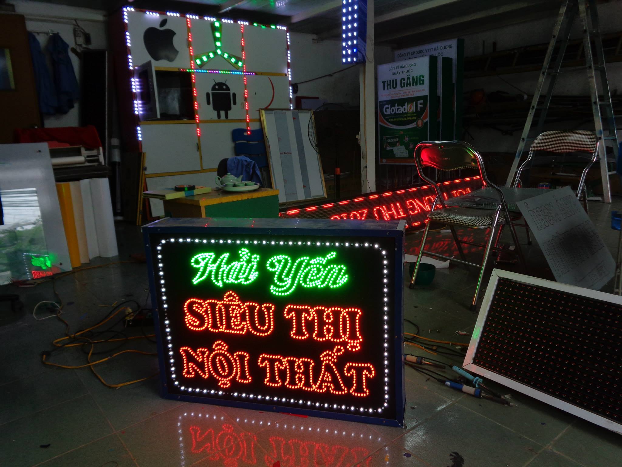 Thi Công Biển Vẫy Quảng Cáo Đẹp