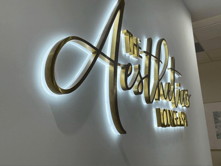 Thi Công Bảng Hiệu Chữ Nổi Hắt Sáng Chân Đẹp, Chuyên Nghiệp