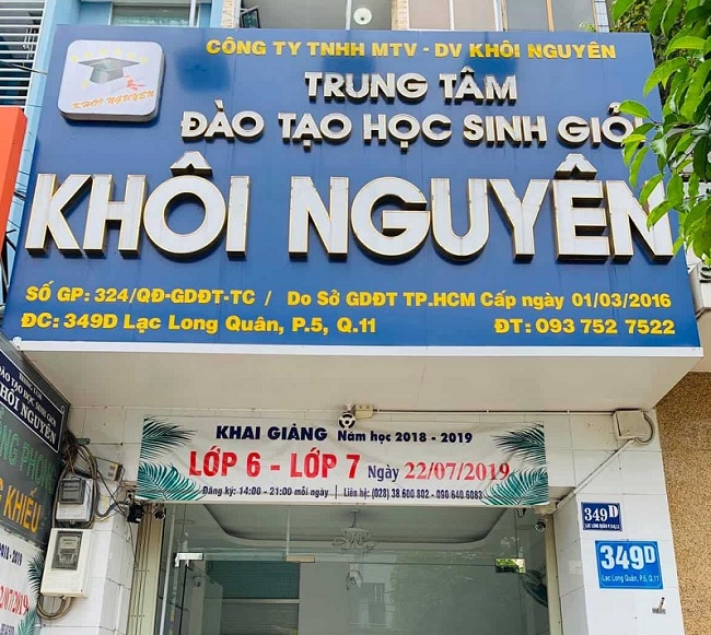 Mẫu Bảng Quảng Cáo Hộp Đèn Đẹp Năm 2026