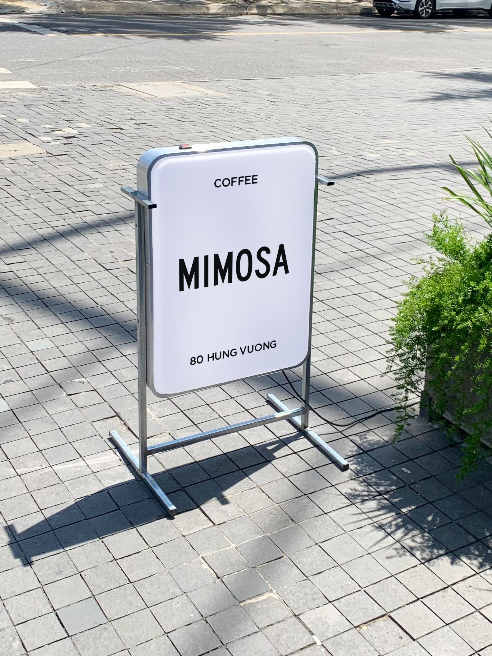 Thi Công Bảng Hiệu Hộp Đèn Hút Nổi Đẹp, Bền