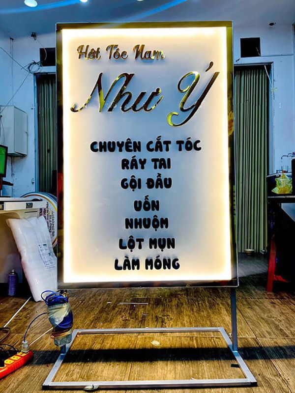 Thiết Kế Bảng Hiệu Hộp Đèn Mica