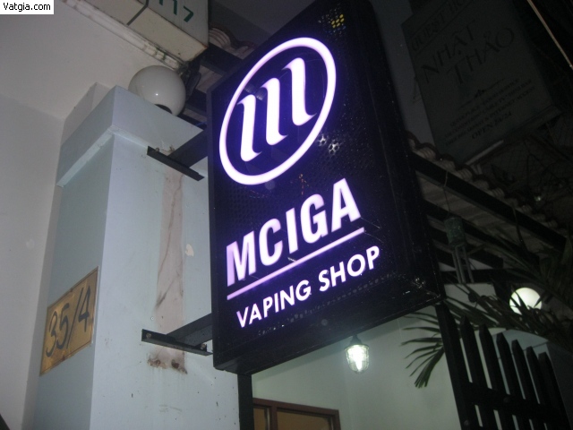 Mẫu Hộp Đèn Mica Chữ Nổi Đẹp