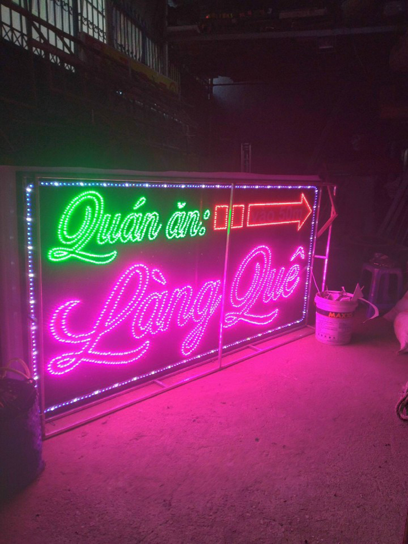 Thiết Kế Bảng Hiệu LED Vẫy Đẹp