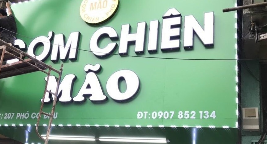 Thi Công Biển Hiệu Alu Chữ Nổi Mica