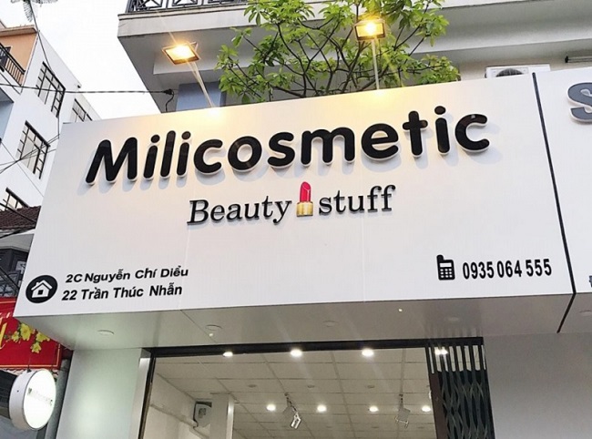 Bảng Hiệu Chữ Nổi Mica Chân Nhôm Đẹp, Bền