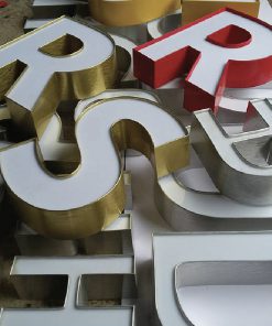 Gia Công Chữ Nổi Mica Chân Nhôm Đẹp, Bền