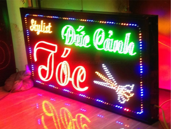 Bảng Hiệu LED Vẫy Đẹp