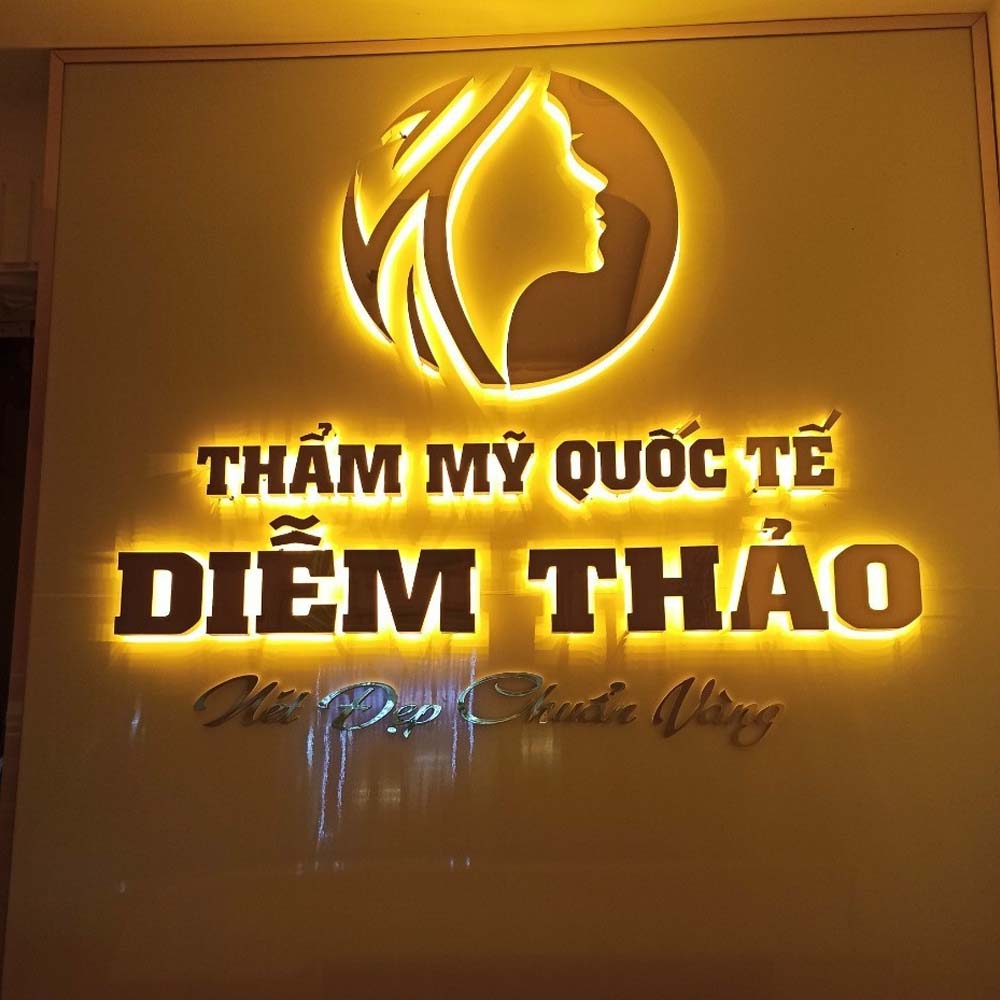 Thiết Kế Chữ Inox Sáng Chân Đẹp