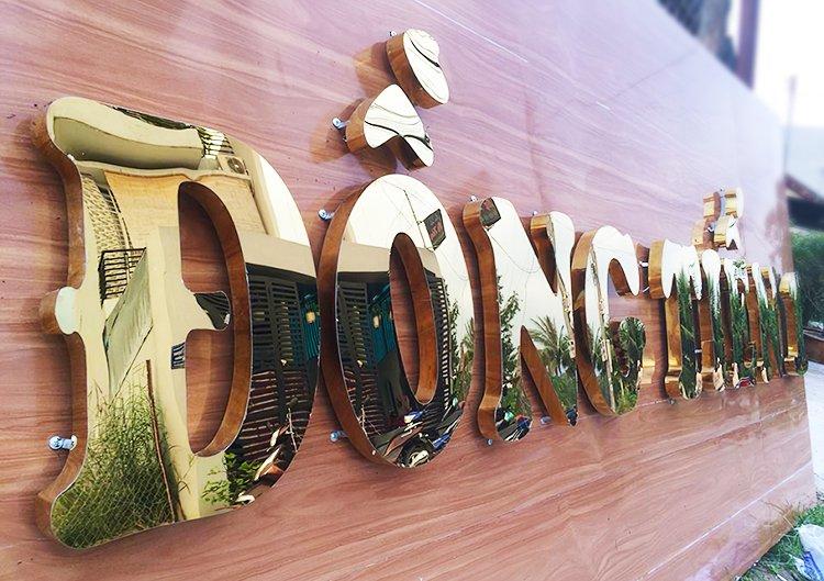 Mẫu Chữ Inox Vàng Gương Đẹp Năm 2026