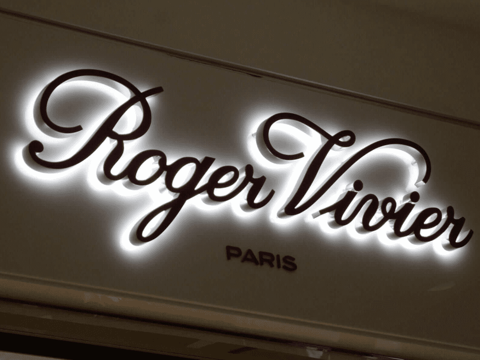 Bảng Hiệu Chữ Nổi Hắt Sáng Chân Đẹp, Hiện Đại, Nổi Bật Ban Đêm