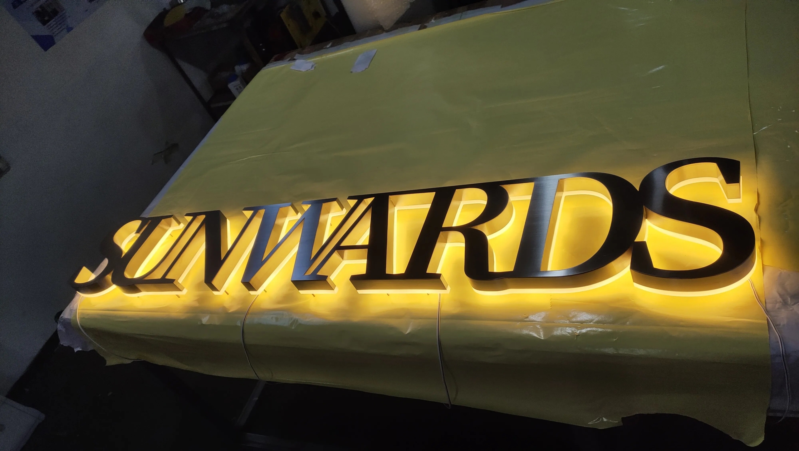 Gia Công Chữ Nổi Inox TP.HCM Uy Tín, Chất Lượng