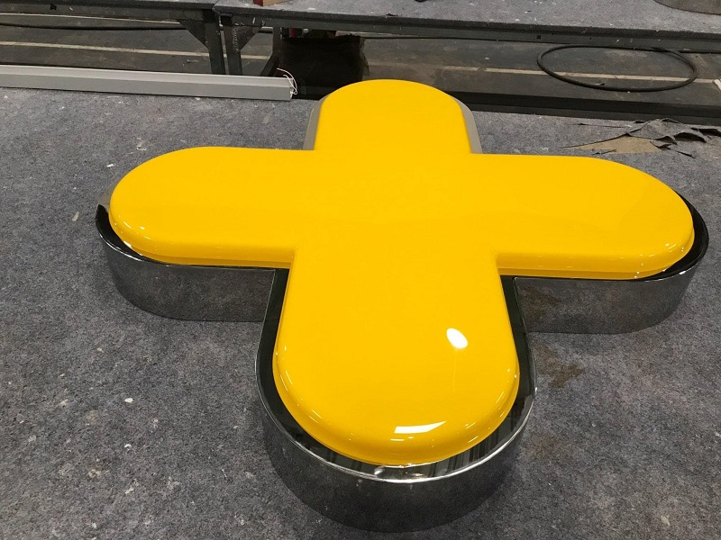 Thi Công Bảng Hiệu Mica Hút Nổi Đẹp