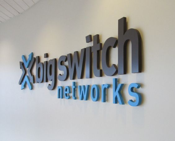 Thiết Kế Bảng Hiệu Chữ Nổi Chân Nhôm Đẹp, Hiện Đại, Chuẩn Thương Hiệu