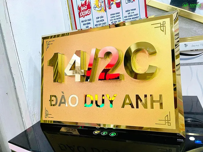 Bảng Hiệu Quảng Cáo Chữ Nổi Inox Vàng Gương Sang Trọng