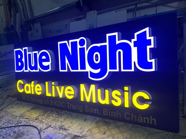 Thiết Kế Bảng Hiệu Chữ Nổi Mica Chân Nhôm Đẹp, Hiện Đại