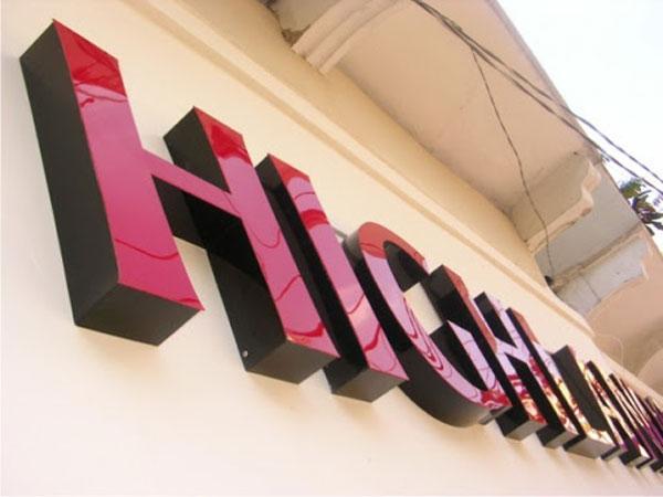 Biển Hiệu Mica Chữ Nổi