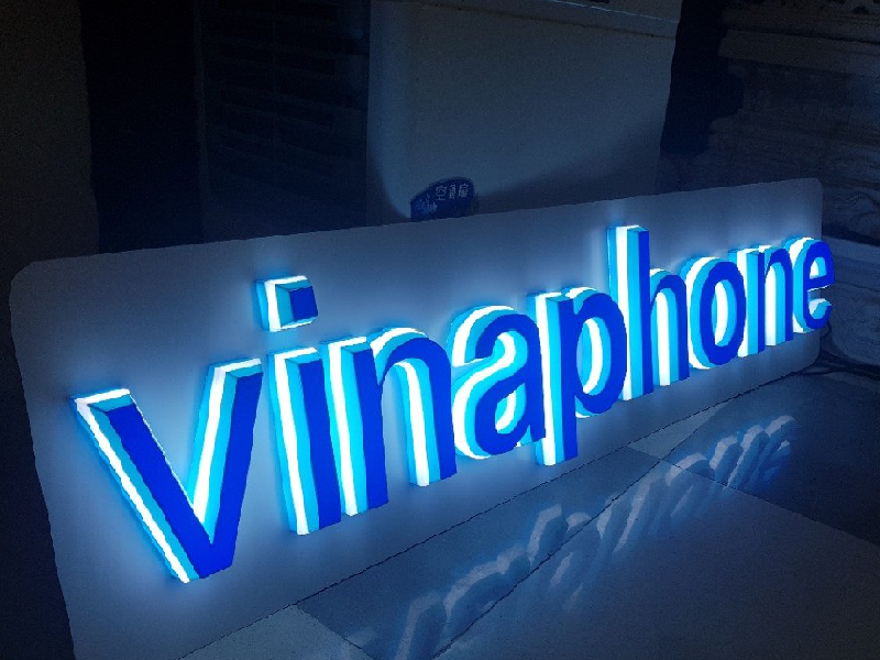 Thiết Kế Hộp Đèn Mica Chữ Nổi Đẹp