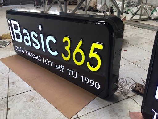 Thi Công Bảng Hiệu Hộp Đèn Hút Nổi Đẹp, Bền