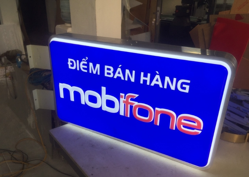 Thi Công Hộp Đèn Mica Hút Nổi Đẹp