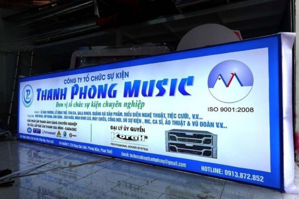 Thi Công Bảng Hiệu Hộp Đèn LED Đẹp, Bền, Giá Hợp Lý