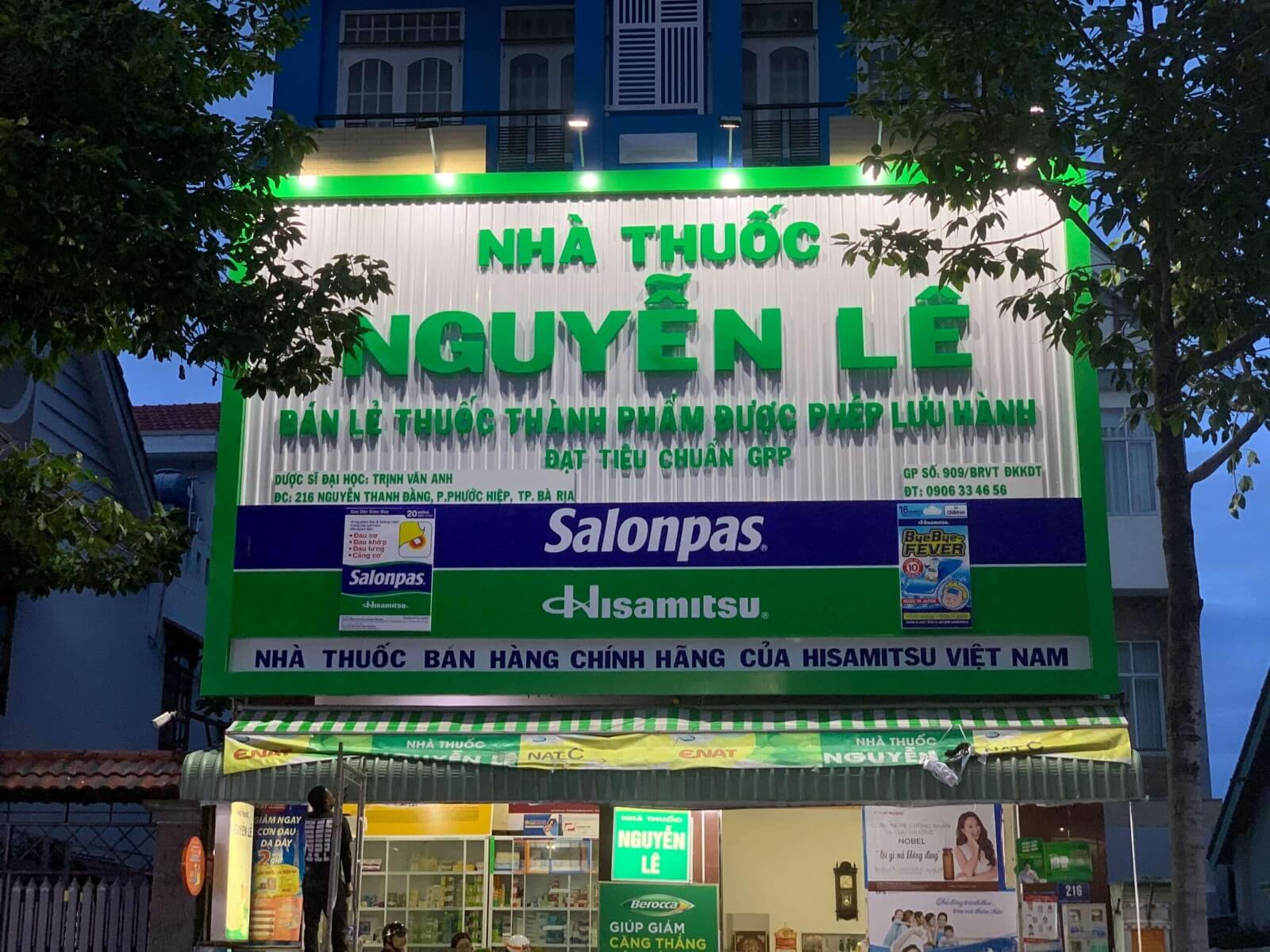 Thi Công Bảng Hiệu Mica Chữ Nổi Đẹp