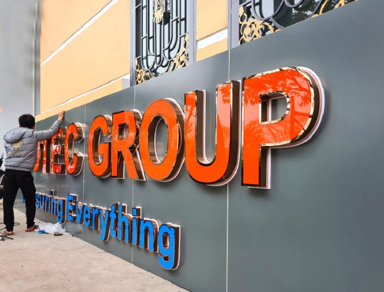 Mẫu Biển Hiệu Alu Chữ Nổi Mica Đẹp Năm 2026