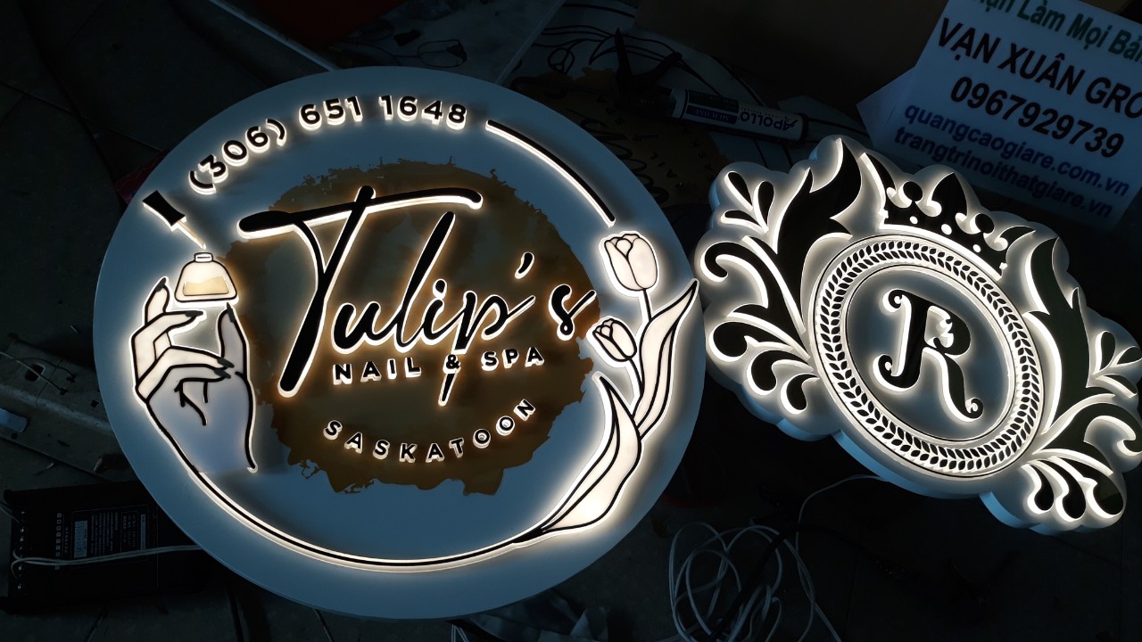 Mẫu Hộp Đèn Mica Chữ Nổi Đẹp Năm 2026