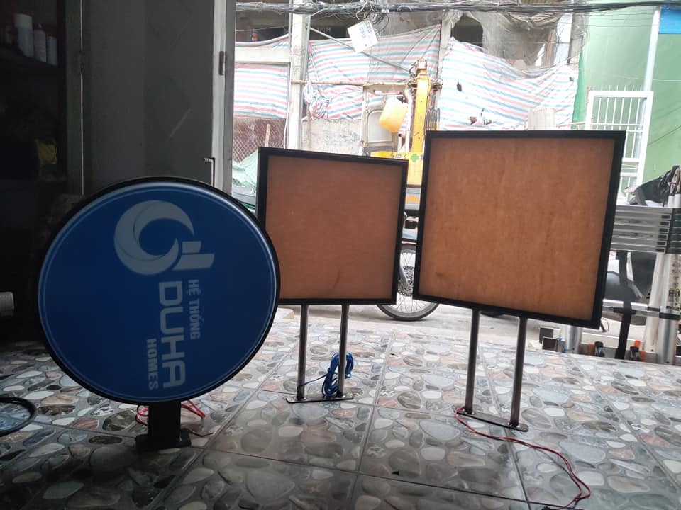 Thi Công Bảng Hiệu Hộp Đèn Chữ Nổi