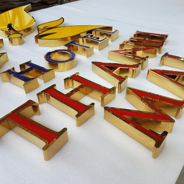 Mẫu Bảng Hiệu Chữ Nổi Inox Vàng Đẹp Năm 2025