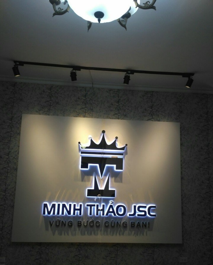 Thiết Kế Chữ Nổi Mica Đèn LED