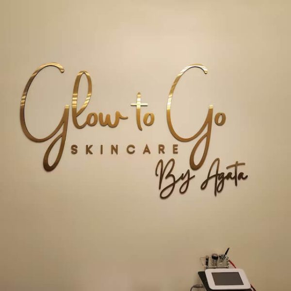 Mẫu Chữ Inox Vàng Gương Đẹp Năm 2026