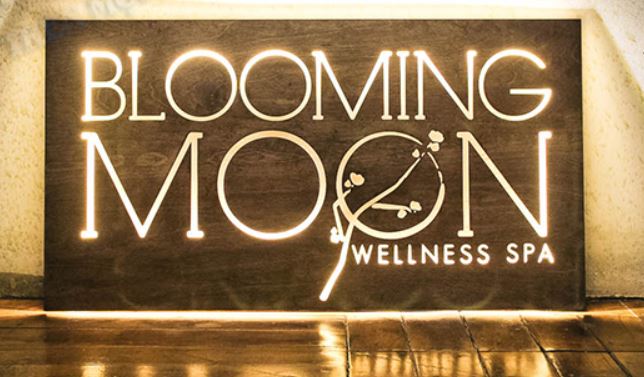 Làm bảng hiệu gỗ quận 3