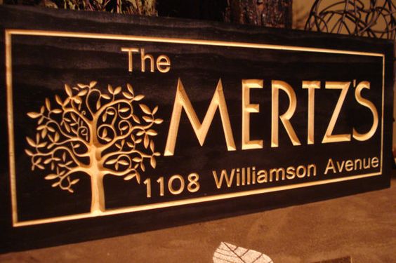 Làm bảng hiệu gỗ quận 3