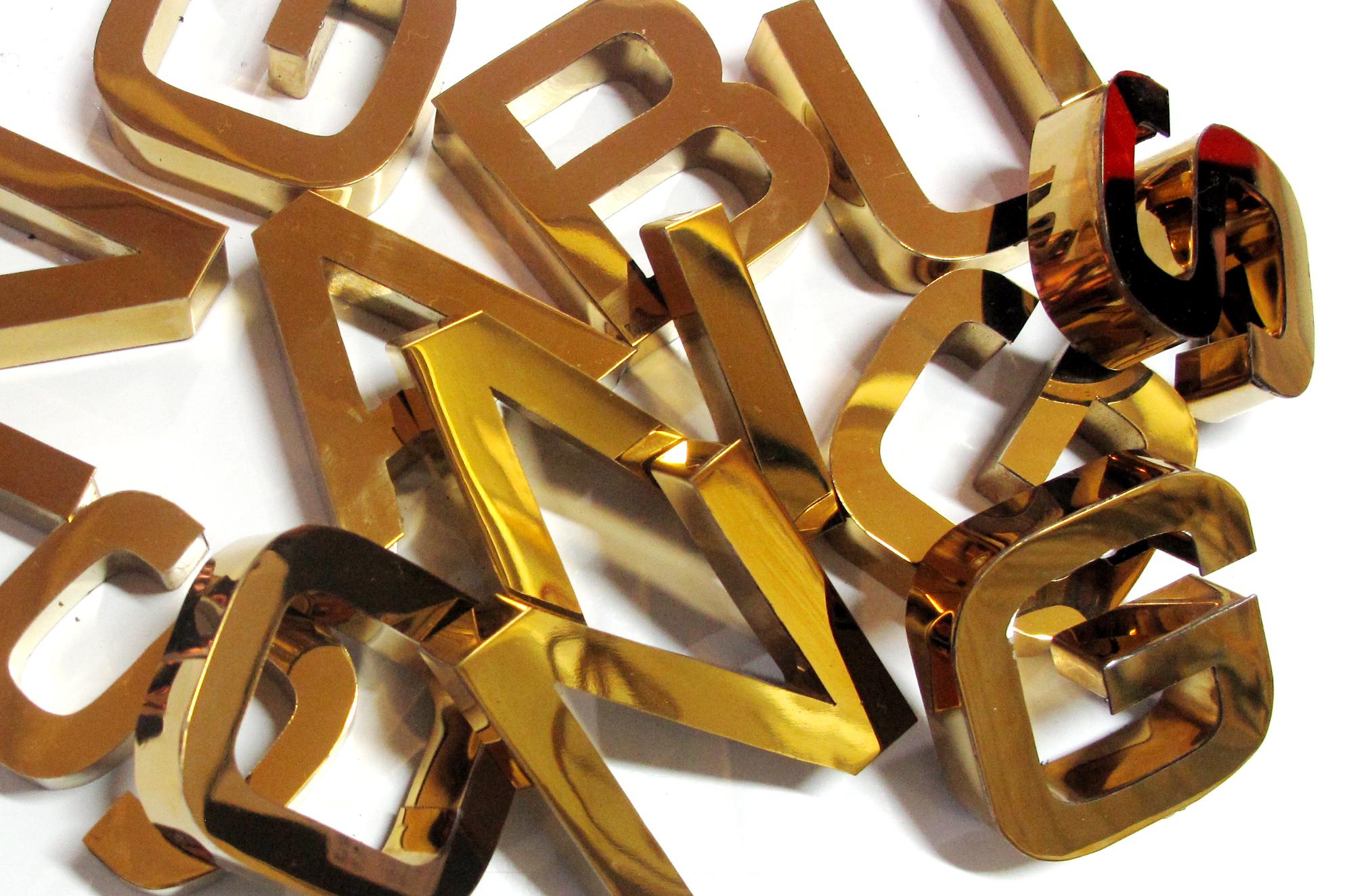 Gia Công Chữ Nổi Inox Vàng Gương Thủ Đức Uy Tín