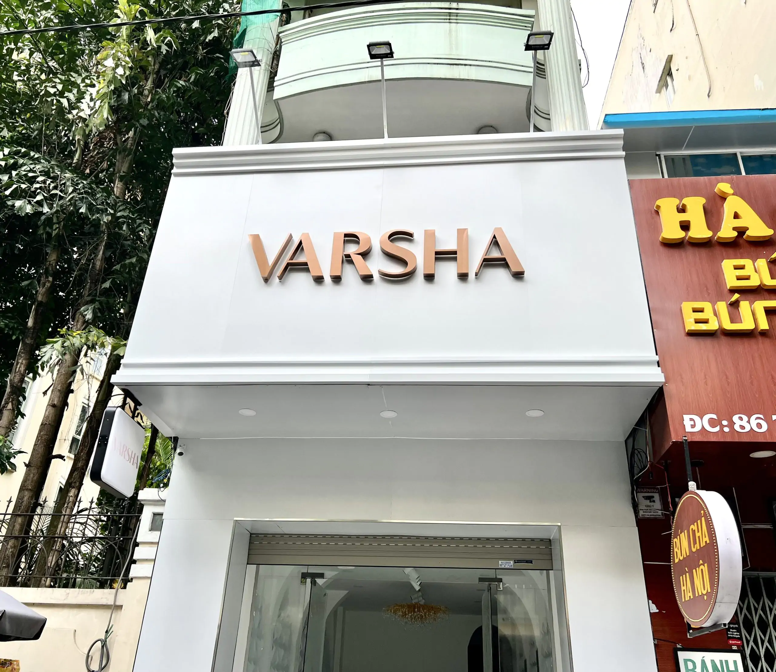 Gia Công Chữ Nổi Inox Vàng Gương Thủ Đức Uy Tín